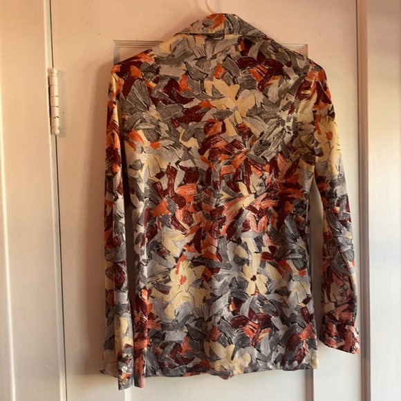 Vintage 5-button blouse with abstract pattern - Picture 2 of 4